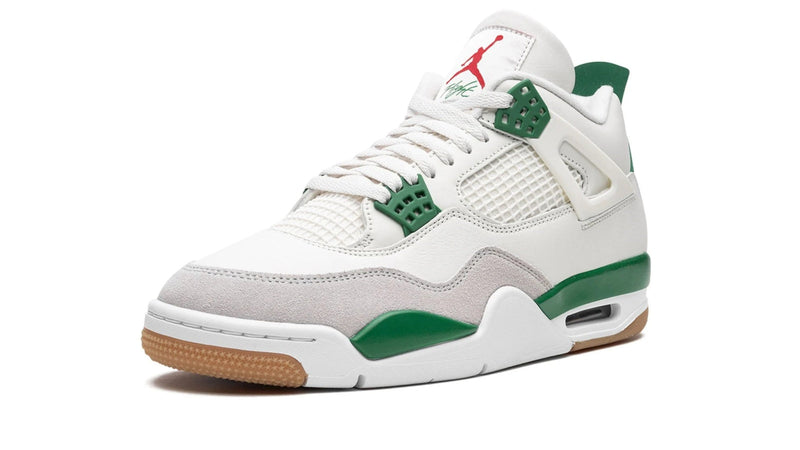 Air Jordan 4 Retro SB 'Pine Green'
